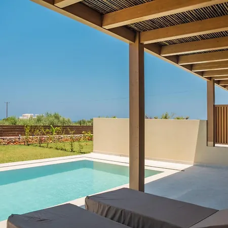 Lakka Apartment